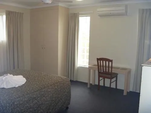Biloela Palms Motor Inn 4*,